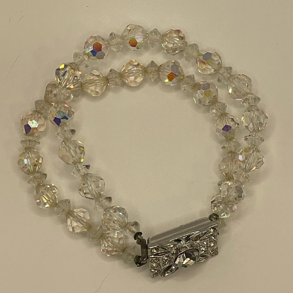 Vintage 7.25” Aurora Borealis Crystal Bracelet ✨ Double Strand AB Beads ✨ - Picture 9 of 12